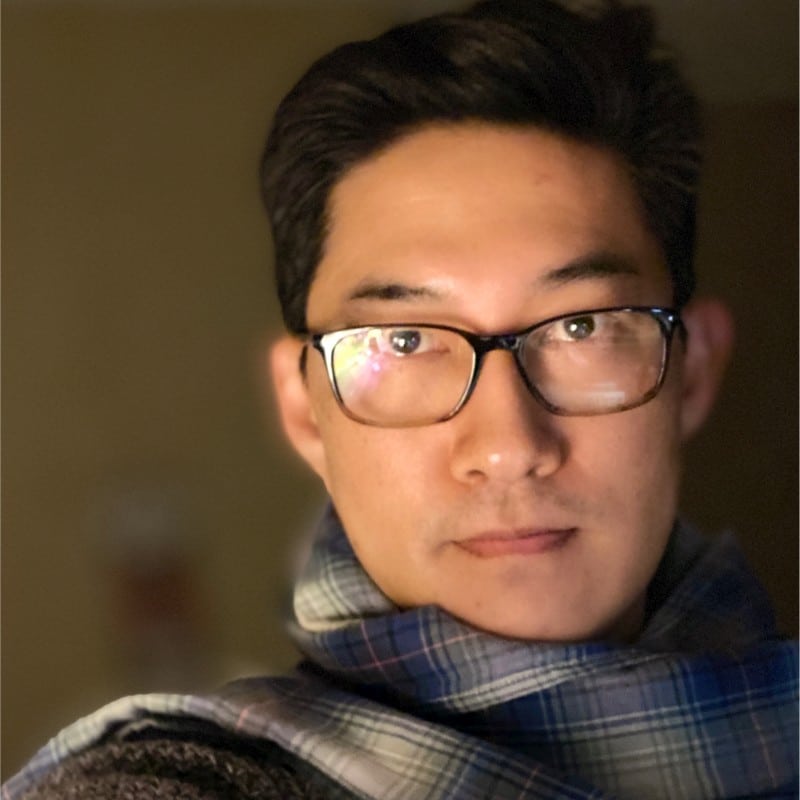 Headshot of Yoon Chung.